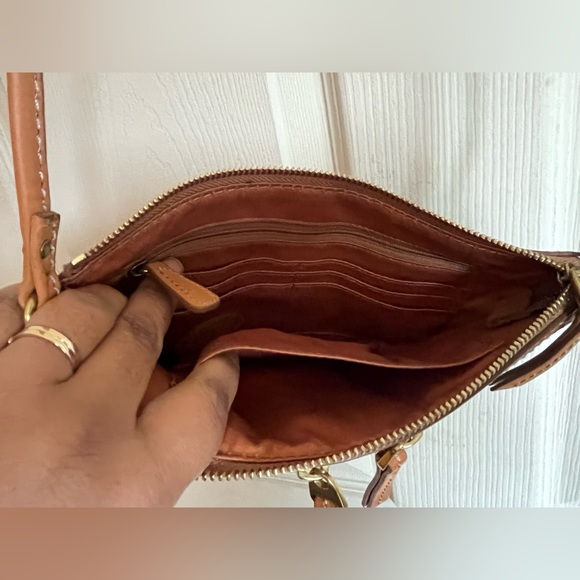 Fossil canvas and leather crossbody - Picture 4 of 8